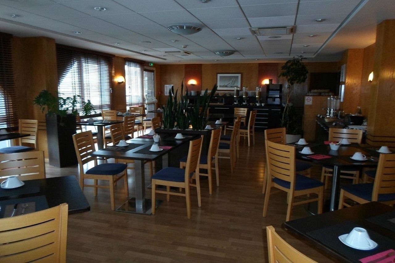 大洋洲艾斯卡勒瓦纳中央酒店 瓦讷 外观 照片